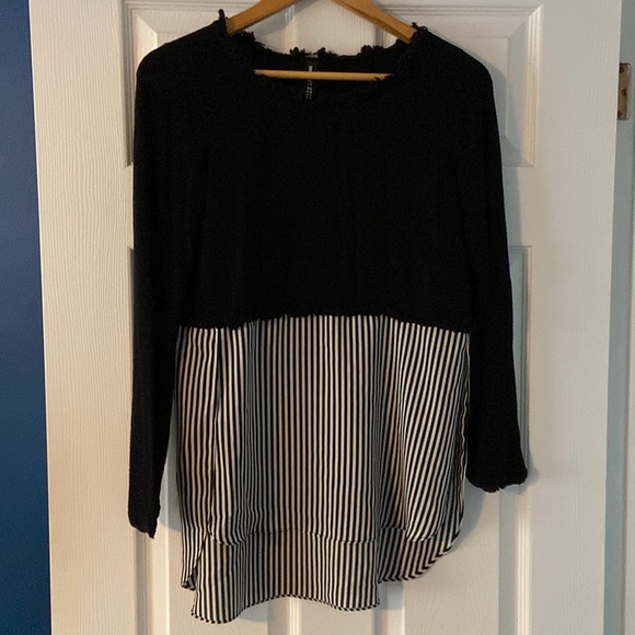 Design Lab layered sweater, size S - Picture 1 of 4